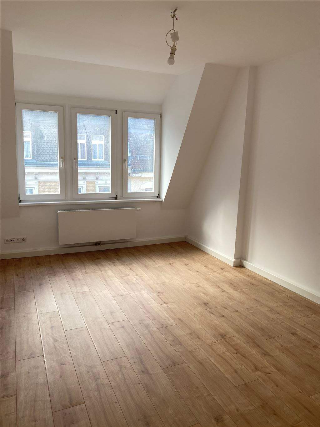 Thumbnail-Markkleeberg* Zweitbezug* gemütliche 2 Zi-Whg* Tageslichtbad mit Dusche* Stellplatz