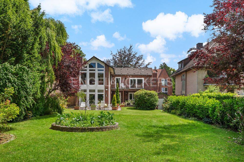 Thumbnail-NEUER PREIS: Klassischer Rotklinker in Wellingsbüttel mit großem Gartengrundstück