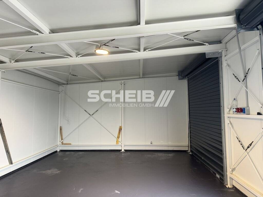 Thumbnail-Kleine Halle mit 650 m² Freifläche