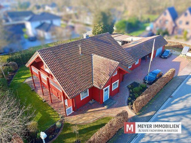 Thumbnail-Großzügiges Niedrigenergie-Holzhaus mit separater Büroeinheit im Gewerbegebiet von Wiefelstede (Obj.-Nr.: 5672)