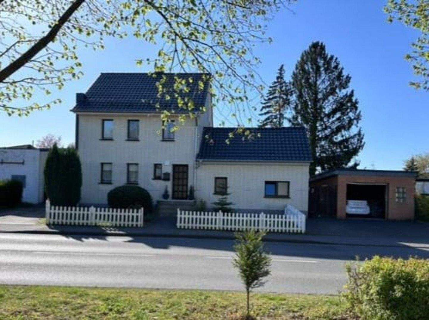 Thumbnail-Saniertes Einfamilienhaus mit Einliegerwohnung in zentraler Ortslage von Bad Honnef-Aegidienberg