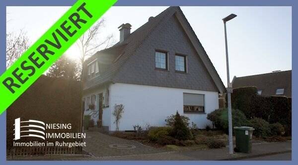 Thumbnail-*** RESERVIERT *** Freistehendes Einfamilienhaus mit Garage in grüner Lage von OB-Sterkrade **provisionsfrei***