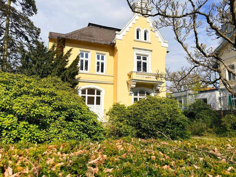Thumbnail-4 Zimmer Altbau-Wohnung mit Wintergarten im Herzen von Reinbek