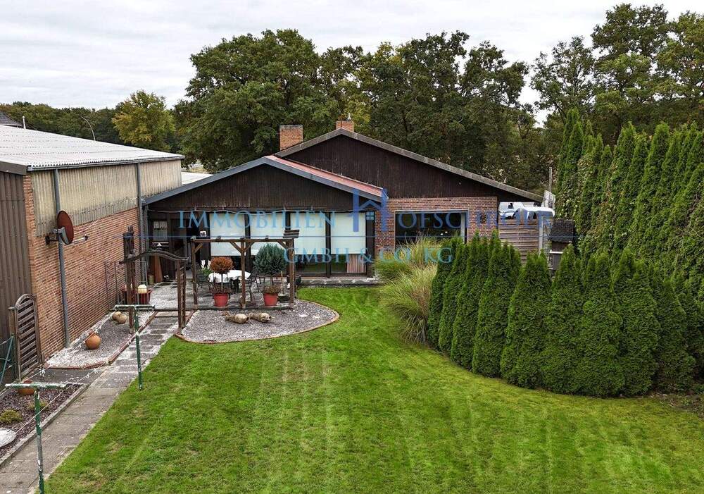 Thumbnail-K 537 - Platz für eine große Familie oder zwei separate Wohneinheiten...? Großzügiger Bungalow mit Halbkeller in zentraler Lage von Bawinkel!