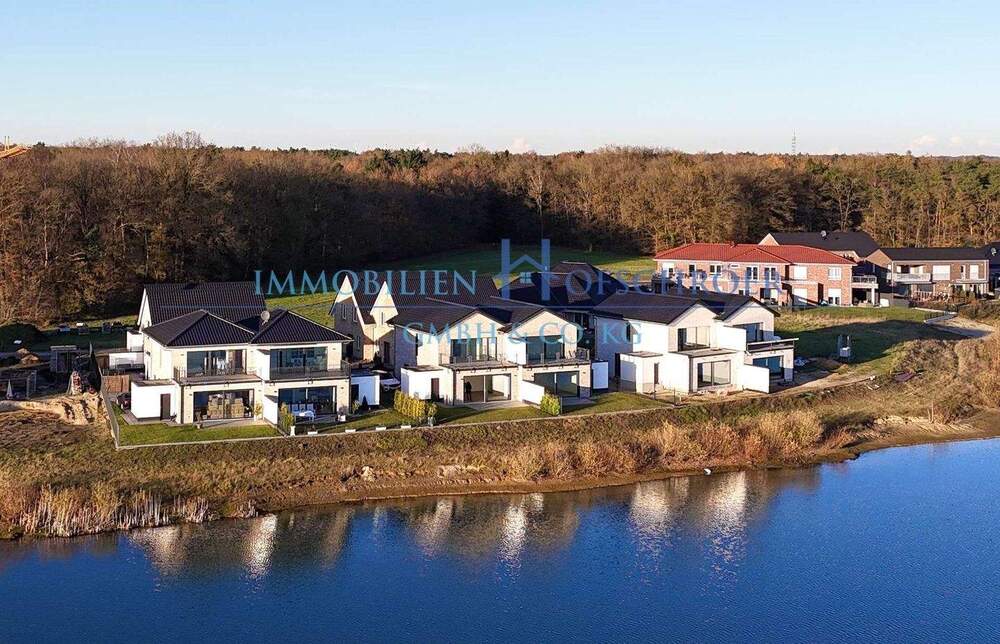 Thumbnail-M 608 - Erstklassige Aussicht - Fantastisches Wohngefühl! Bezugsfertige Doppelhaushälfte direkt am See in Herzlake!