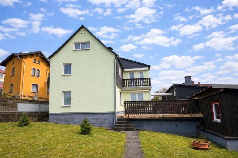 Thumbnail-Hier ist viel Platz! Ein- bis Zweifamilienhaus mit großer Garage und Ferienwohnung