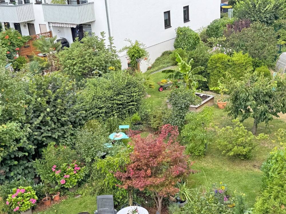Thumbnail-Machern: Gartenwohnung, 3 Zimmer plus Souterrain