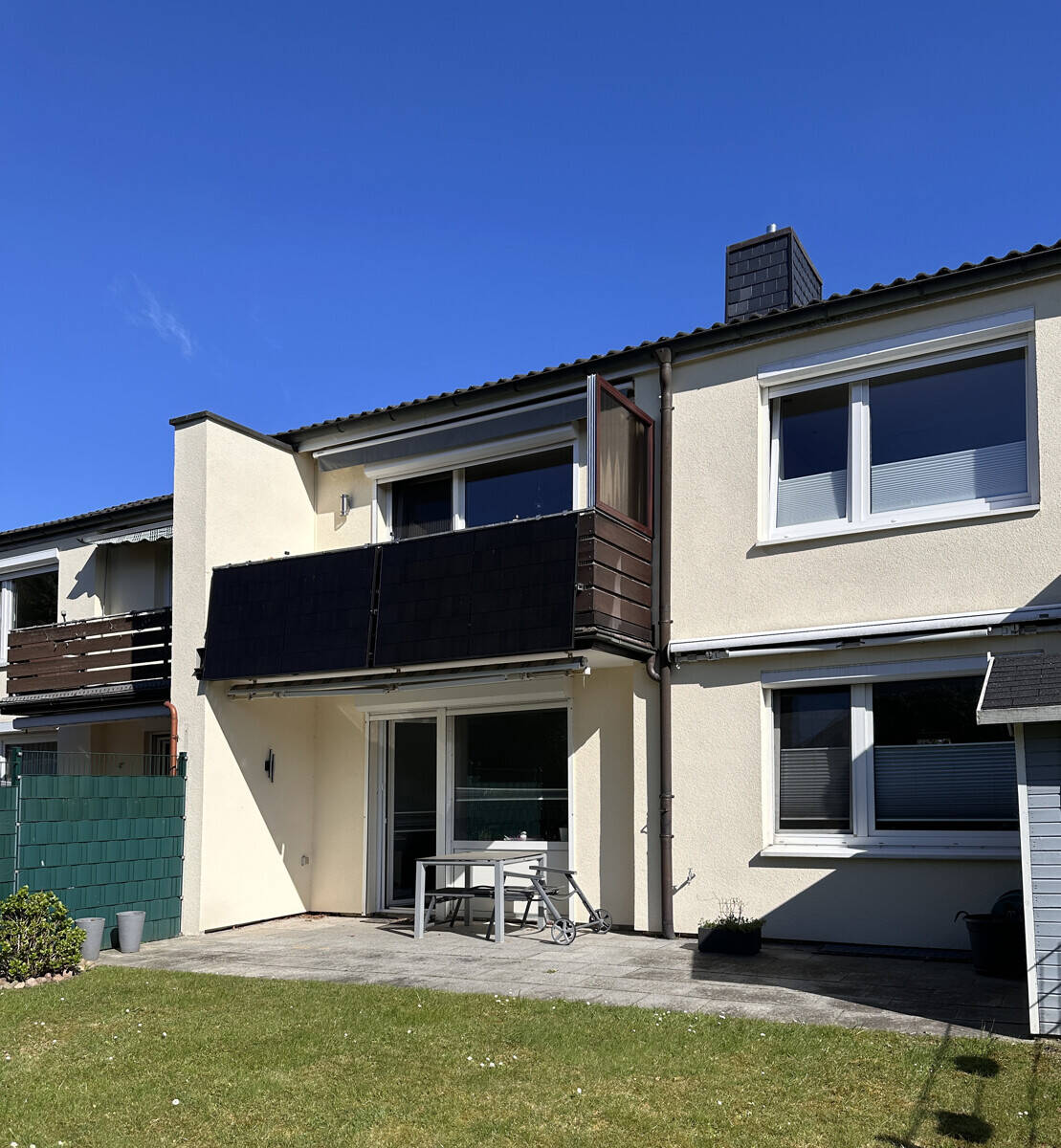 Thumbnail-Mitten in Klecken mit Terrasse und Garten