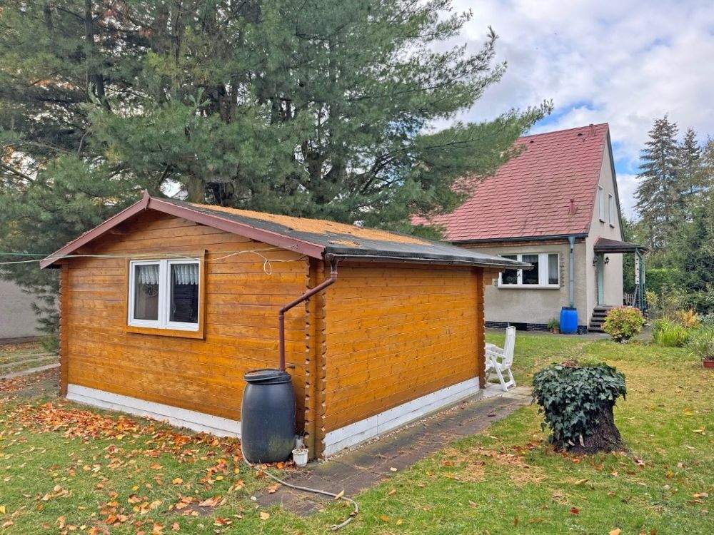 Thumbnail-Brandis sofort frei - Gemütliches Wohnhaus, 2 Garagen, großes Gartenhaus, ringsum eingefriedet.