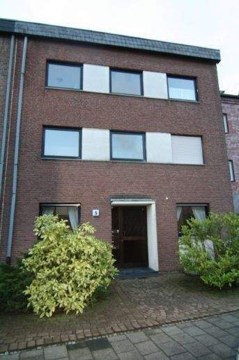 Thumbnail-NEUSS NORD- GEMÜTLICHE DACHGESCHOSSWOHNUNG IN RUHIGER LAGE