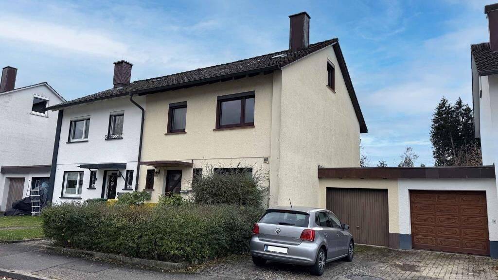 Thumbnail-Doppelhaushälfte mit sonnigem Süd-Grundstück in bevorzugter Lage in VS-Villingen - Haslach