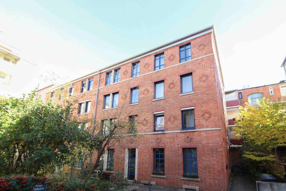 Thumbnail-Großzügige 2,5-Zimmer-Wohnung mit Loft-Charakter in zentraler Toplage von Stuttgart