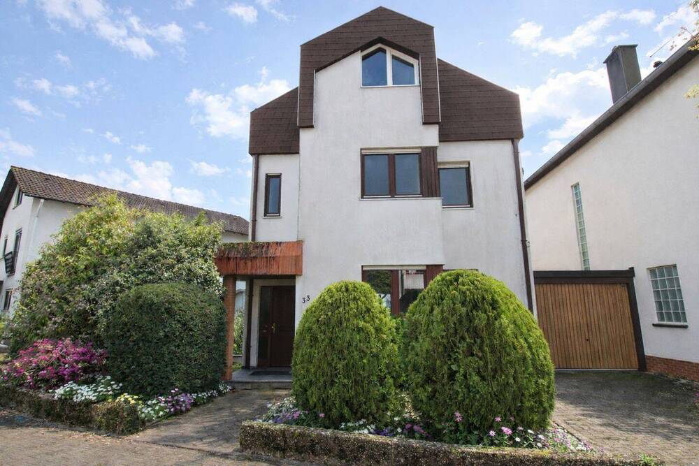 Thumbnail-Viel Platz für die Familie - Freistehendes Einfamilienhaus mit Garten, Garage und 3 Stellplätzen