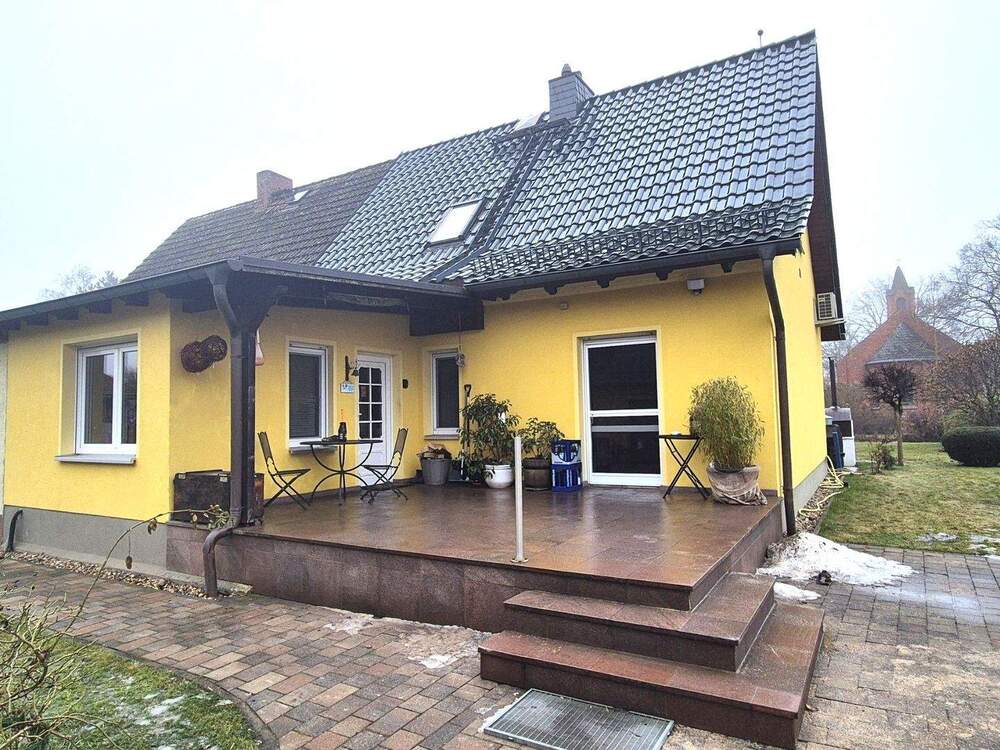 Thumbnail-hochwertige und kernsanierte Doppelhaushälfte in Altlewin