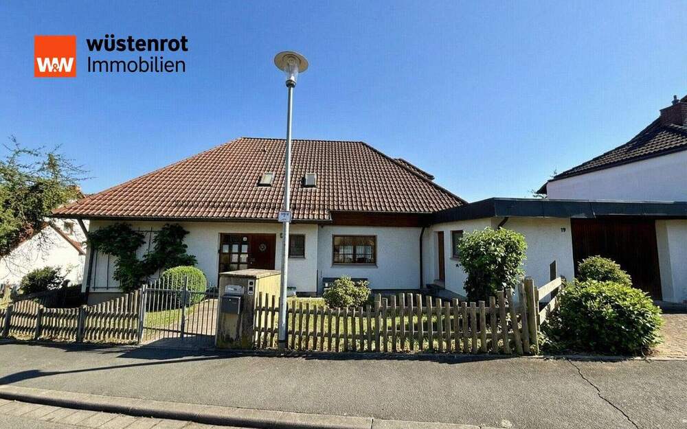 Thumbnail-Repräsentatives Mehrfamilienwohnhaus mit ca. 470 m² Wohnfläche