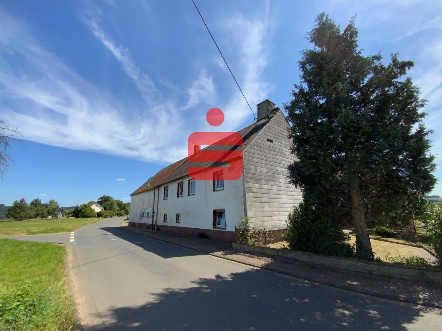 Thumbnail-Ehemaliger Bauernhof mit umfangreichen Nebengebäuden