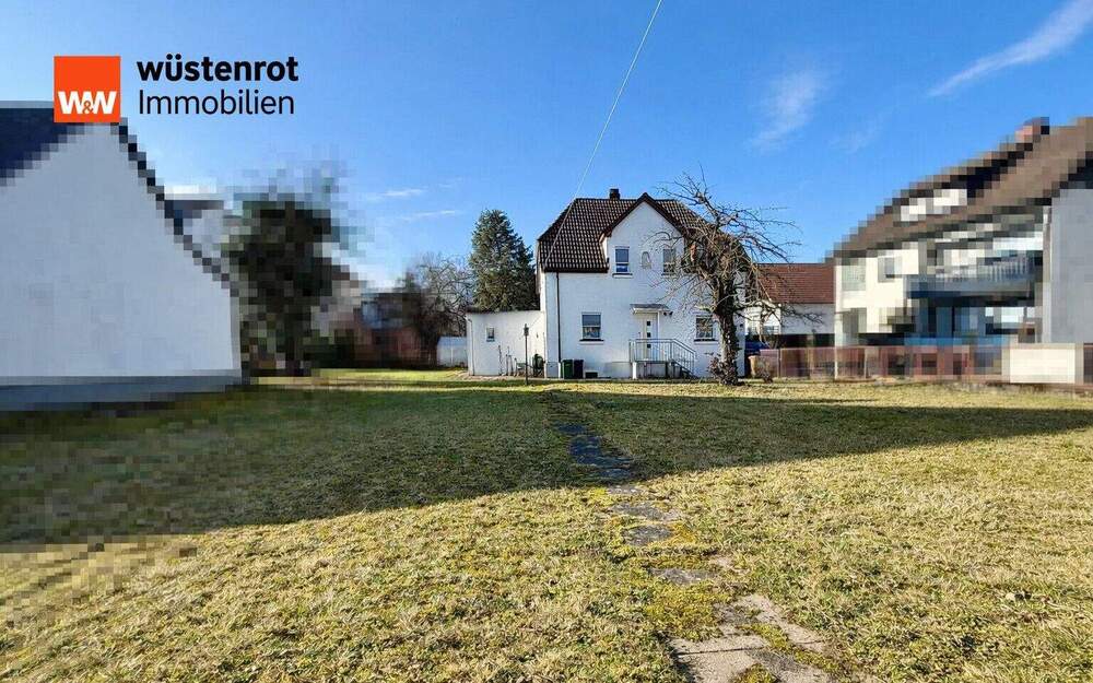 Thumbnail-Einfamilienhaus auf großzügigem Grundstück mit Entwicklungspotenzial