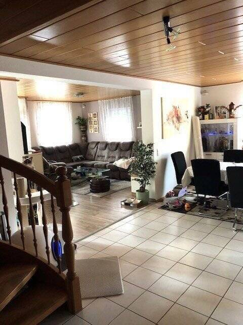 Thumbnail-Sehr schöne ETW mit Balkonen und garagen