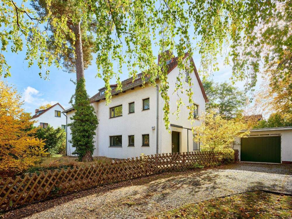 Thumbnail-Klassisches Westender Einfamilienhaus mit großem Garten, Wintergarten und Garage