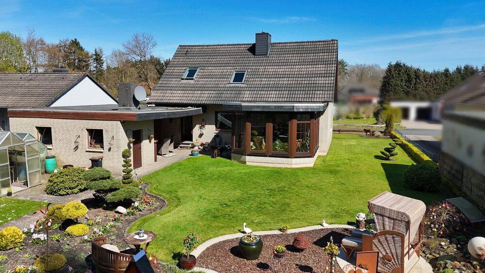 Thumbnail-Seltene Rarität: Einfamilienhaus mit eigenem Waldstück & Wintergarten in gefragter Lage