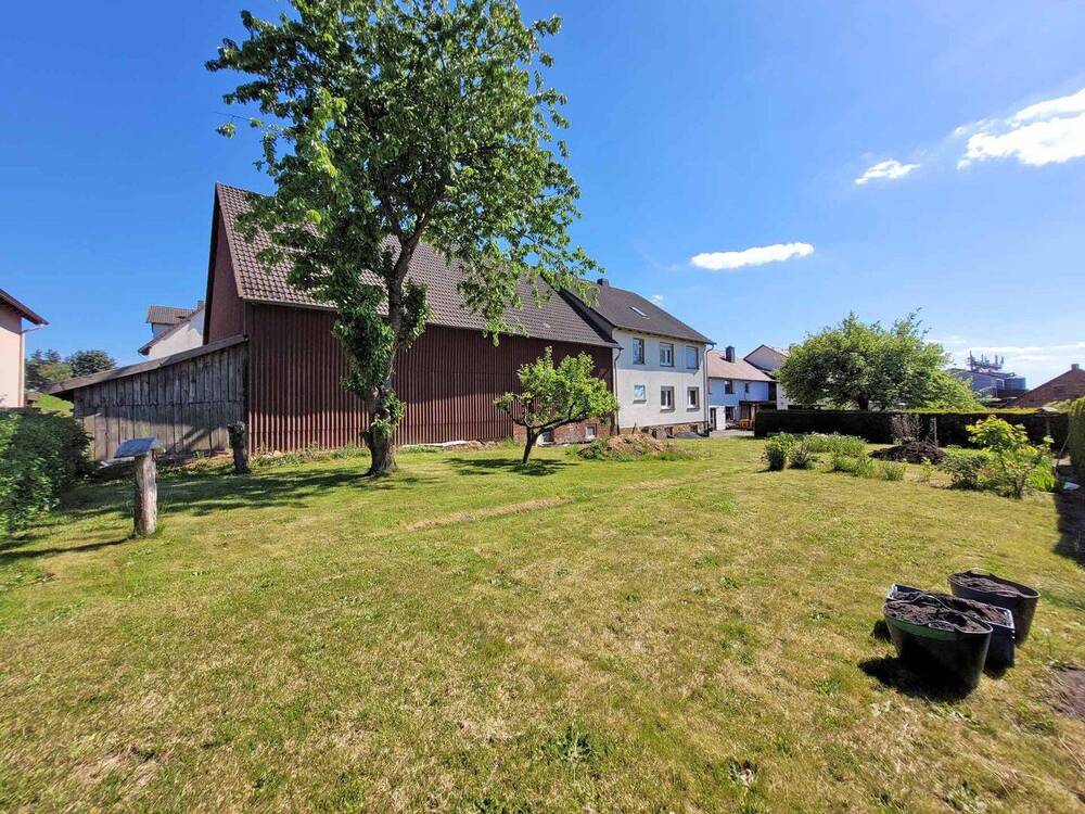 Thumbnail-VIEL PLATZ!!! Einfamilienhaus mit Scheunenanbau in Alsfeld-Lingelbach