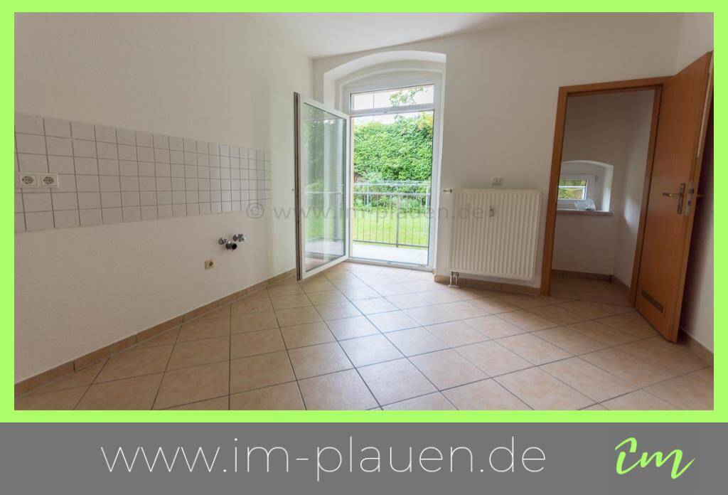 Thumbnail-Balkon - Bad mit Fenster - Badewanne | 3-Zimmer-Wohnung Plauen Stadtmitte