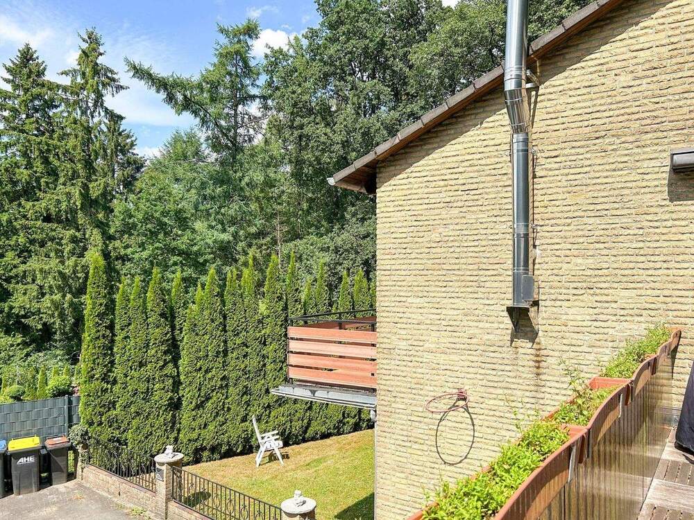 Thumbnail-Einfamilienhaus in Toplage am Waldrand des Göckinghofs - mit Potenzial und Weitblick