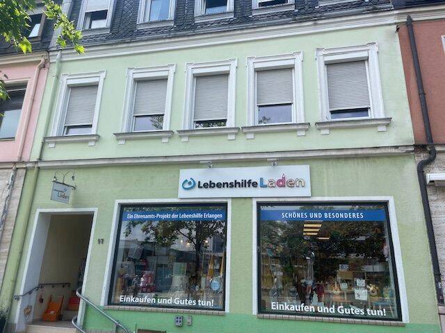 Thumbnail-Laden in guter Sichtlage im Zentrum