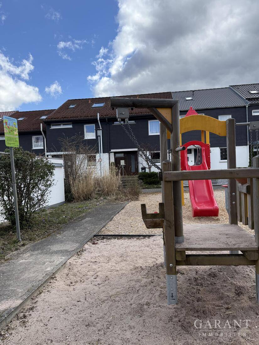 Thumbnail-Ein Zuhause für die Familie! Reihenmittelhaus mit Garten & Spielplatz vor der Türe!