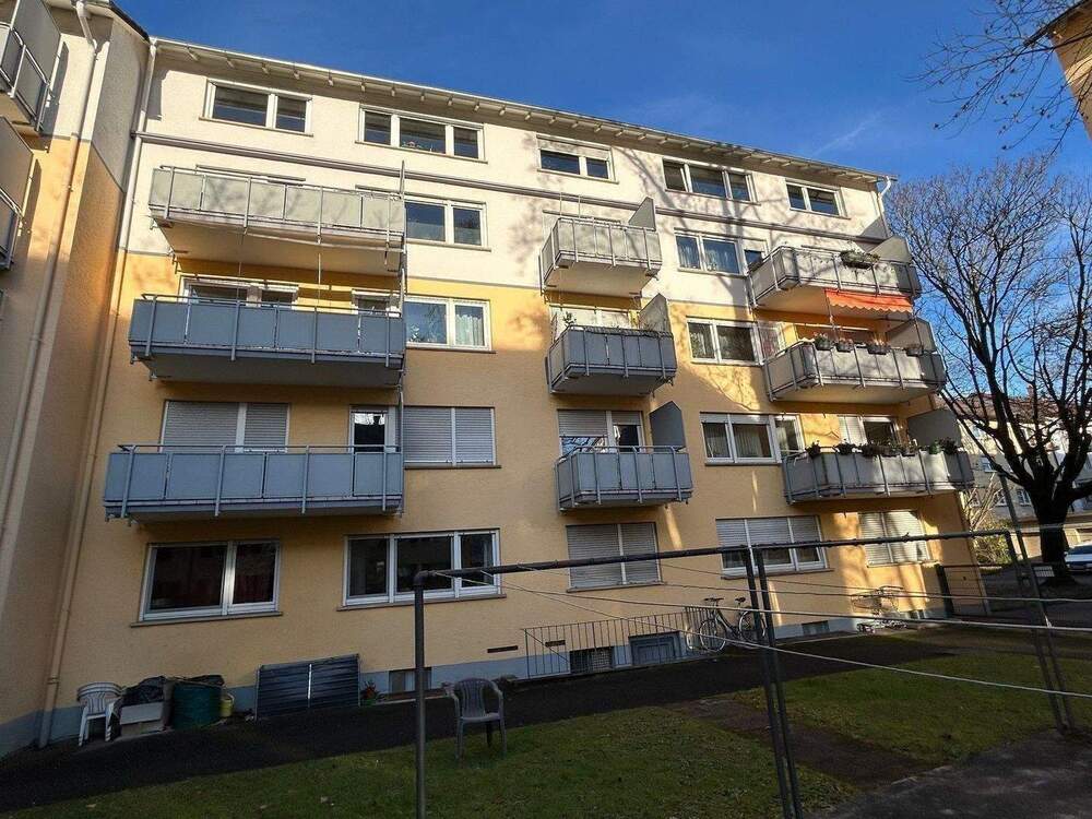 Thumbnail-Geräumige 4 Zimmer Wohnung in Freiburg - Zähringen