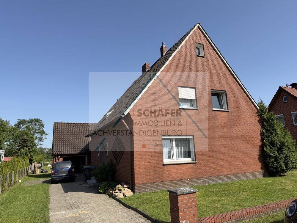 Thumbnail-Modernisiertes Einfamilienhaus mit Nebengebäude zu verkaufen