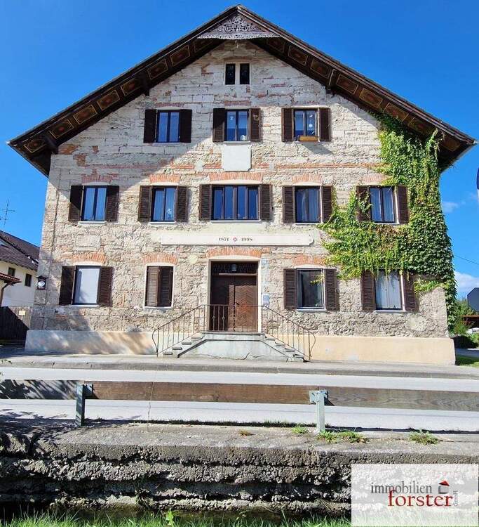 Thumbnail-Großes Mehrfamilienhaus mit 6 WE + Ferienwhg. und Gewerbeeinheiten in Oderding