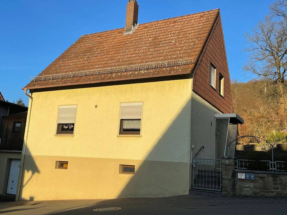 Thumbnail-Freistehendes Einfamilienhaus mit Charme Potenzial Wintergarten und großem Garten