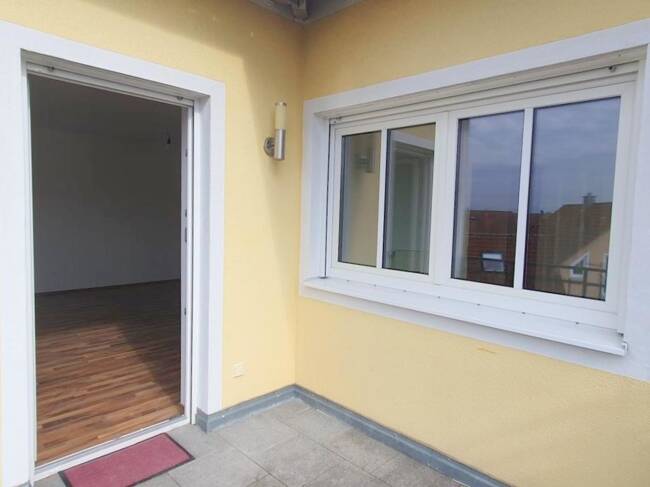 auf dem Balkon