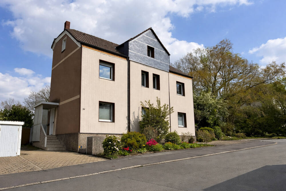 Thumbnail-Freistehendes Zweifamilienhaus in Kirchhörde-Selbst einziehen oder vermieten