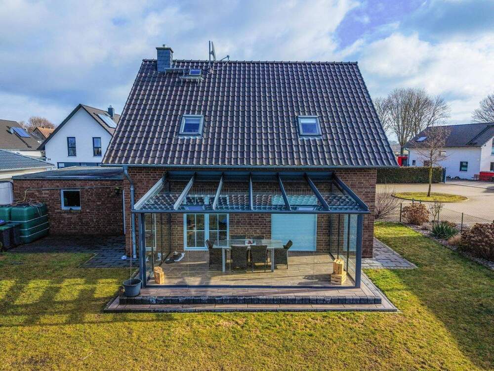 Thumbnail-Neuwertiges, bezugsfertiges Haus mit einzigartiger Aussicht