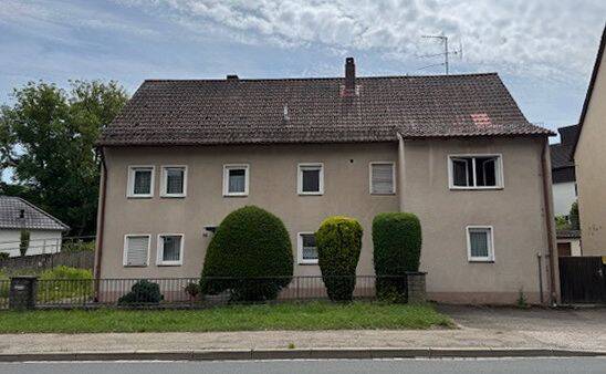 Thumbnail-Ehemaliges landwirtschaftliches Anwesen mit großer Scheune und Garagen