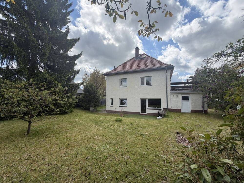 Thumbnail-Charmantes Ein- oder Zweifamilienhaus mit großem Garten & Ausbaureserve in begehrter Lage