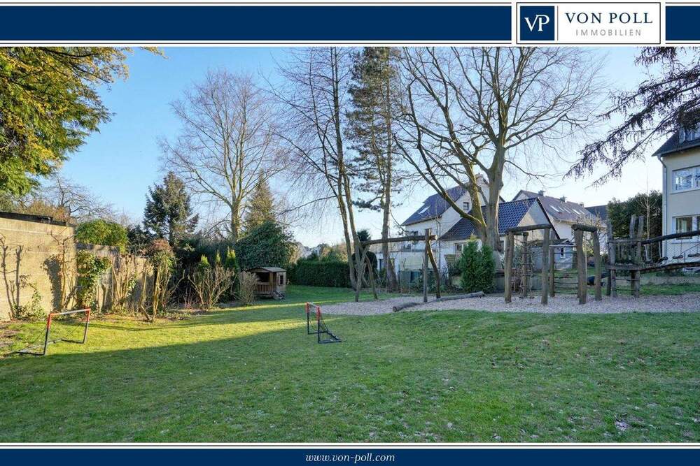 Thumbnail-Baugrundstück für ein Einfamilienhaus in zweiter Reihe in ruhiger, gewachsener Wohnlage