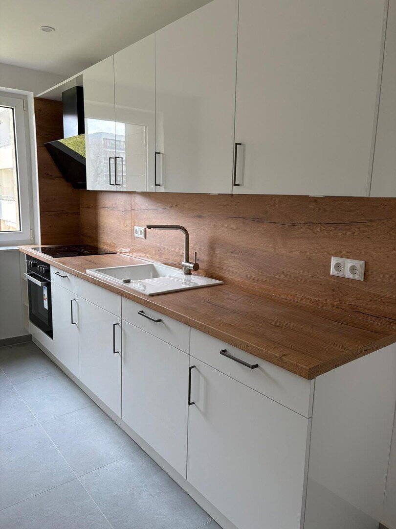 Thumbnail-Hochwertig sanierte 2-Zimmer-Wohnung (Erstbezug) mit Balkon und neuer Einbauküche