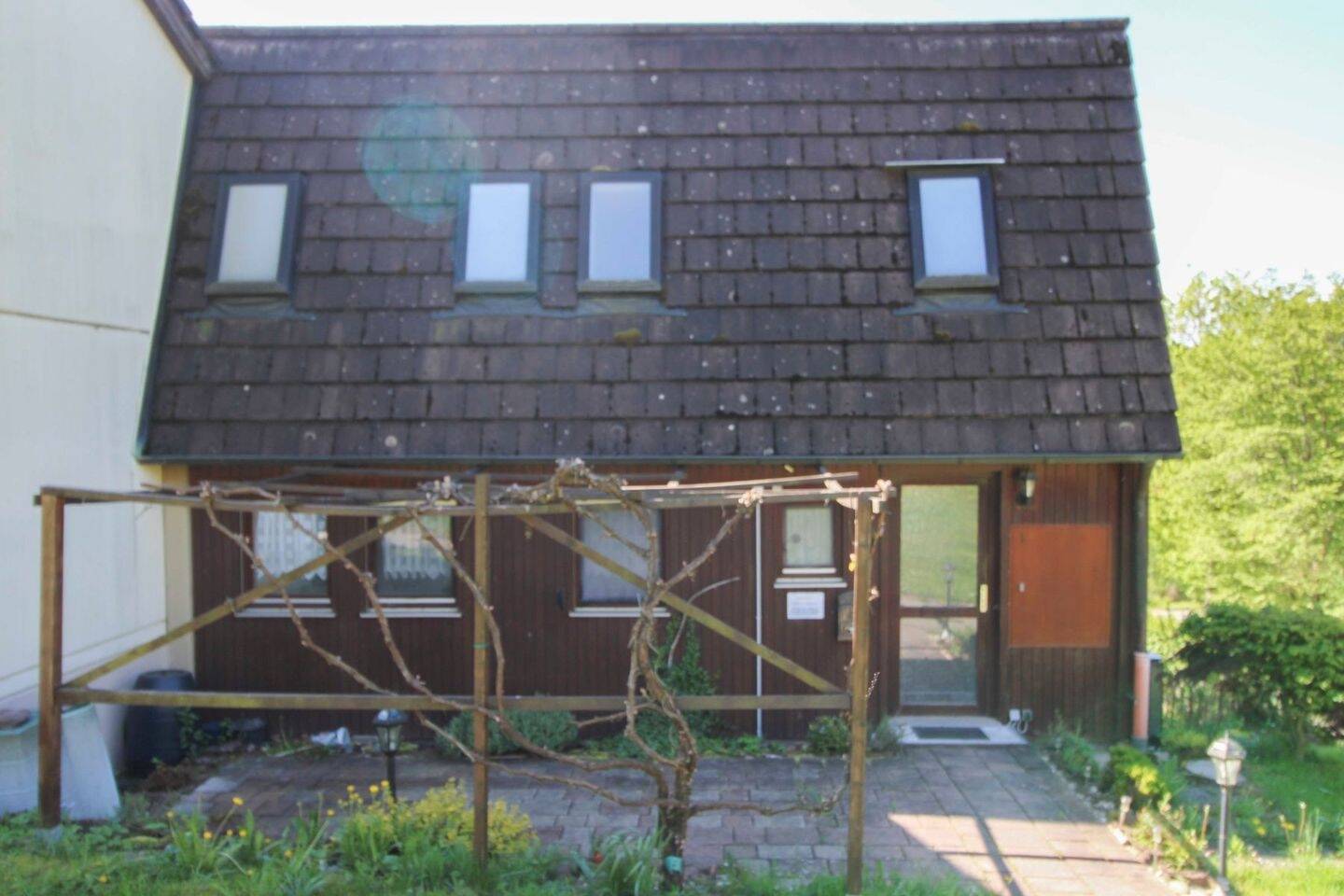 Thumbnail-Familiendorf Waldachtal: Reiheneckhaus mit ELW, 2 Terrassen, 1 Balkon und 2 Stellplätze