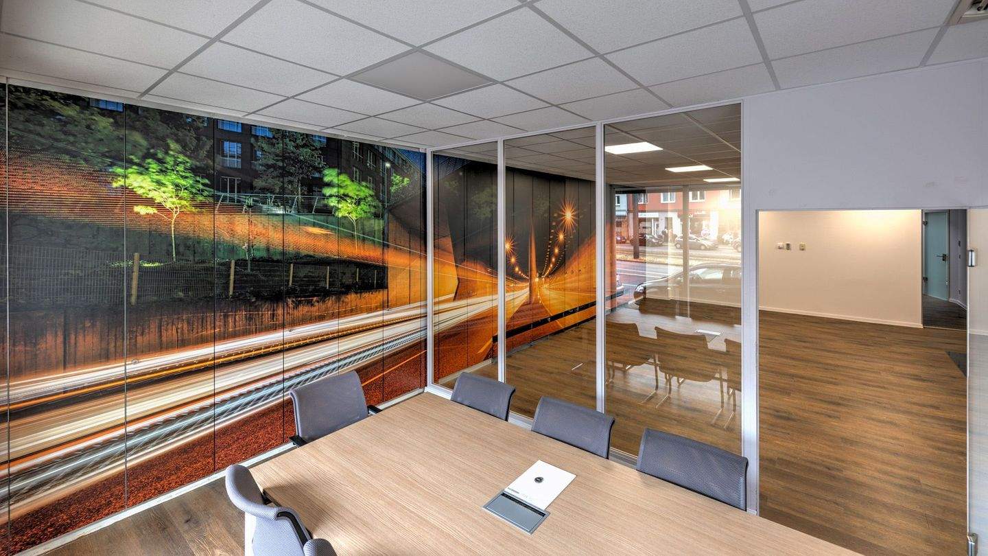 Thumbnail-Modernes Atelier-Büro: 25 m², Tageslicht, 247, Konferenzraum & Lager