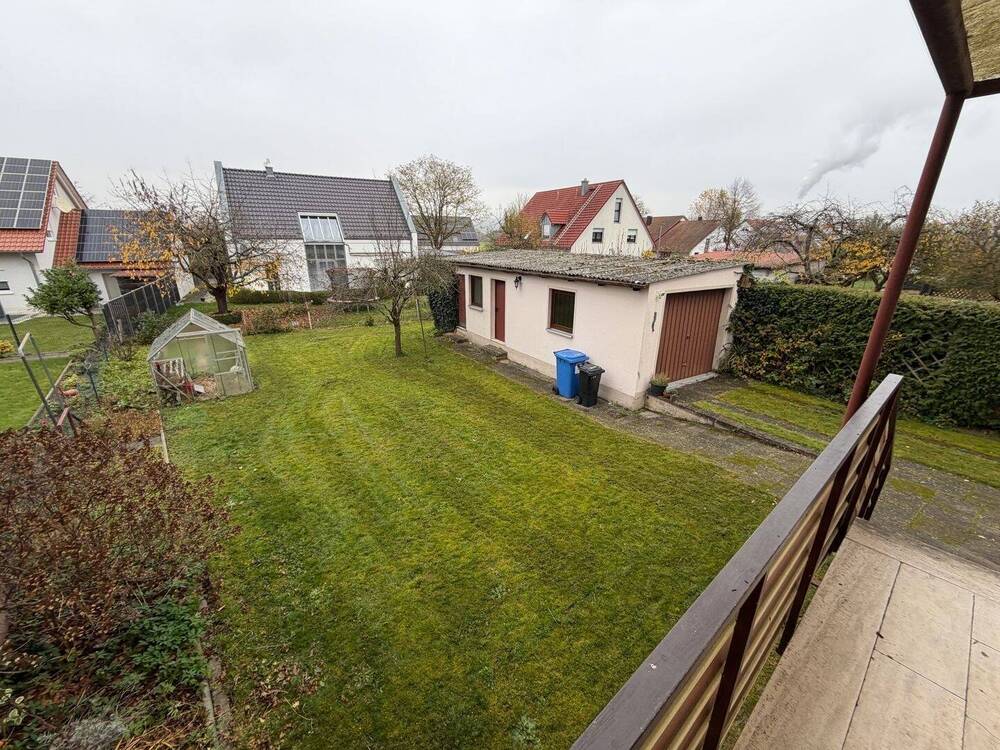 Thumbnail-Familienfreundliche Doppelhaushälfte in ruhiger Lage mit Garten und Garage in Neumarkt - Gemeindeteil Stauf.