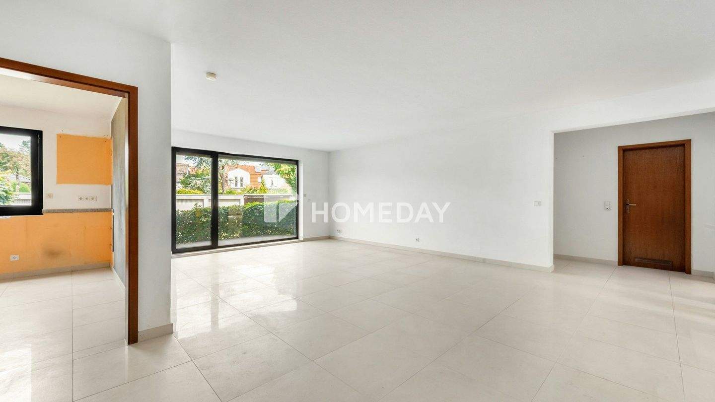 Thumbnail-Charmante Erdgeschosswohnung mit Balkon und Gartenmitbenutzung in gepflegtem Mehrfamilienhaus