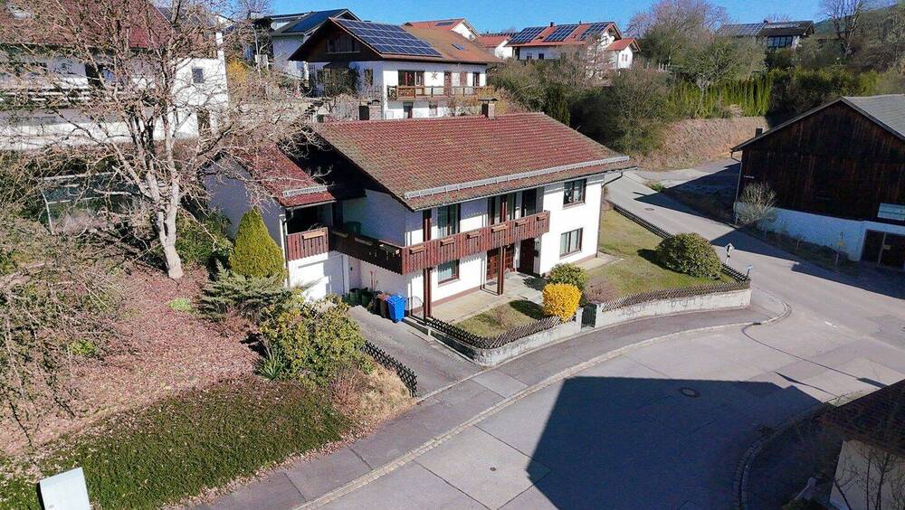 Thumbnail-Zentrales Einfamilienhaus mit Einliegerwohnung