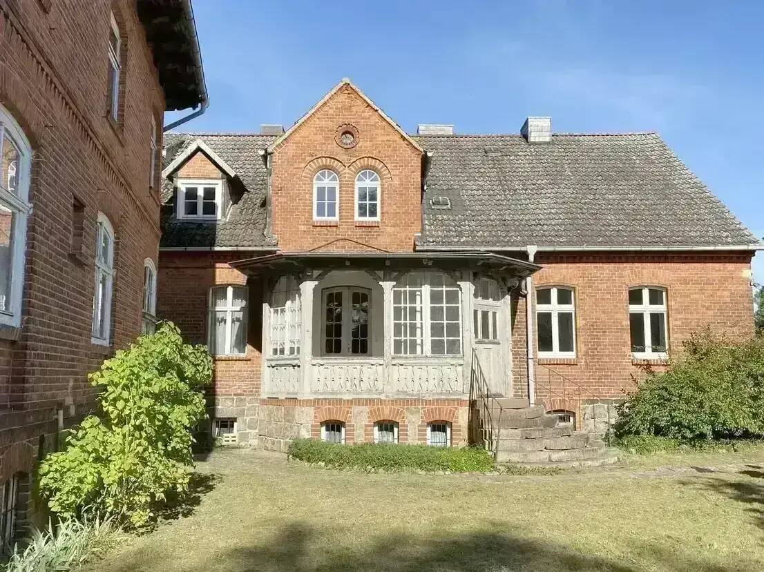 Thumbnail-Ehemalige Kaiserliche Försterei, tolles Landhaus mit Stallungen und Wirtschaftsfläche, Teilbar - Erweiterbar