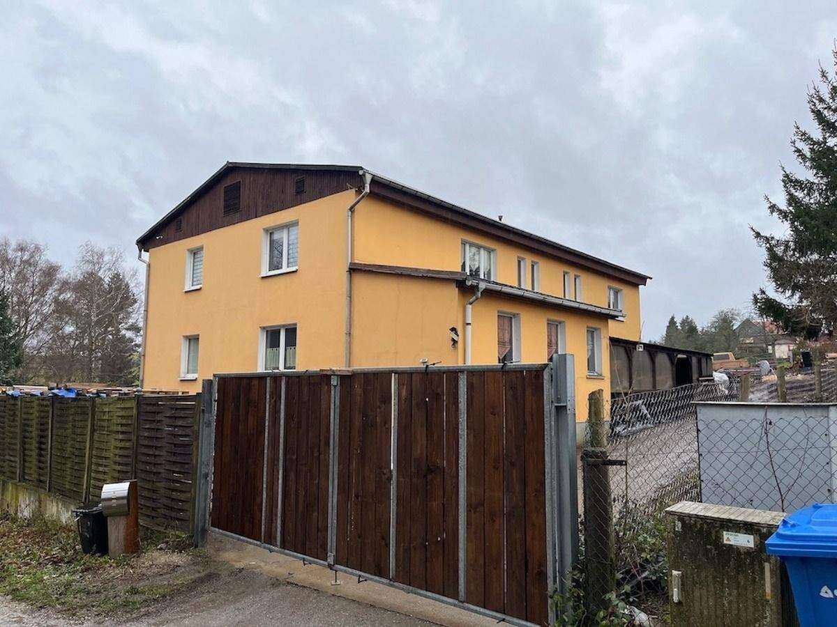 Thumbnail-Ein- Zweifamilienhaus mit viel Potential und sonniger Waldrandlage in Hüttenrode