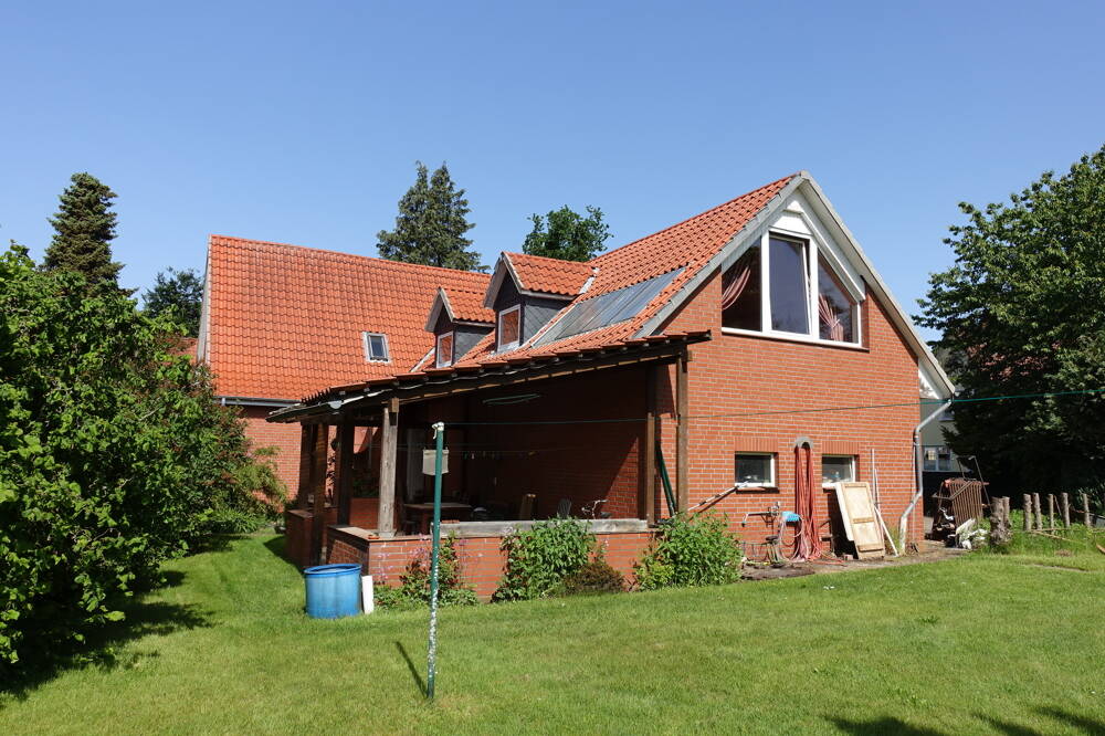 Thumbnail-Hämelhausen: individuelles Zweifamilienhaus mit großem Garten in ruhiger Wohnlage