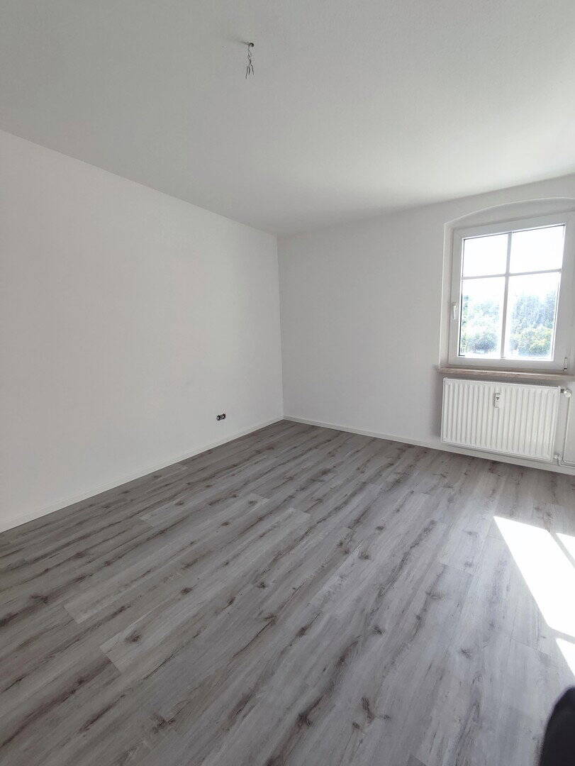 Thumbnail-Frisch renovierte 3-Zimmer-Wohnung und Keller in Magdeburg-Sudenburg