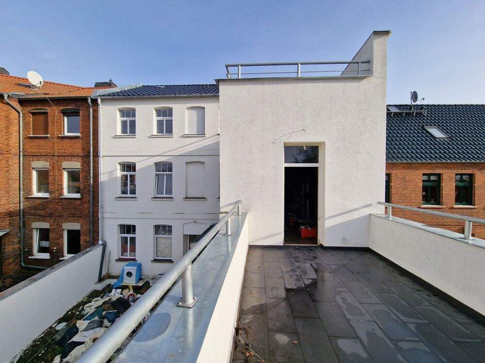 Thumbnail-Fast fertig saniertes MFH